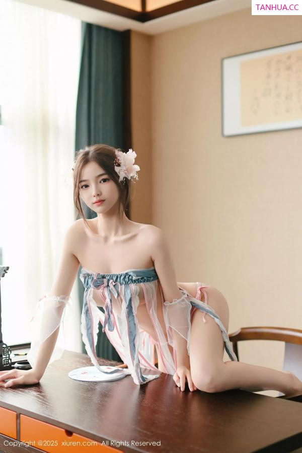   [XiuRen]高清写真图 2025.06.12 No.10401 苏软软 情趣古装第22张图片